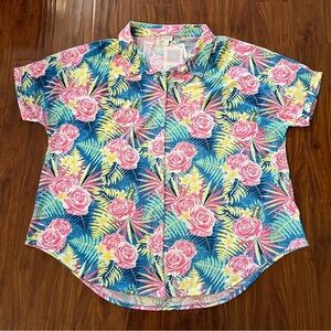 NWT Lularoe Charlie Button Up Short Sleeve Shirt size 3XL